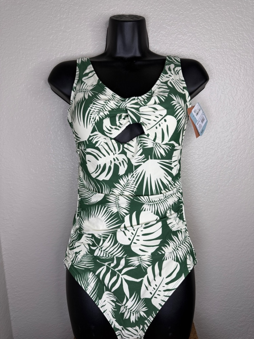 Shade & Shore Green And White Tropical Leaf Print One-Piece Swimsuit Size M 8-10
